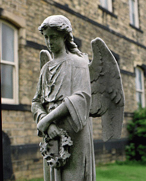 Rzeźba zniszczona przez kwaśne deszcze