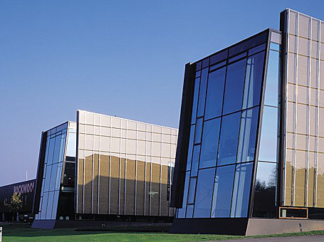 Budynek 2000 to jako przykład zaangażowania biznesu w kwestię oszczędności energii 