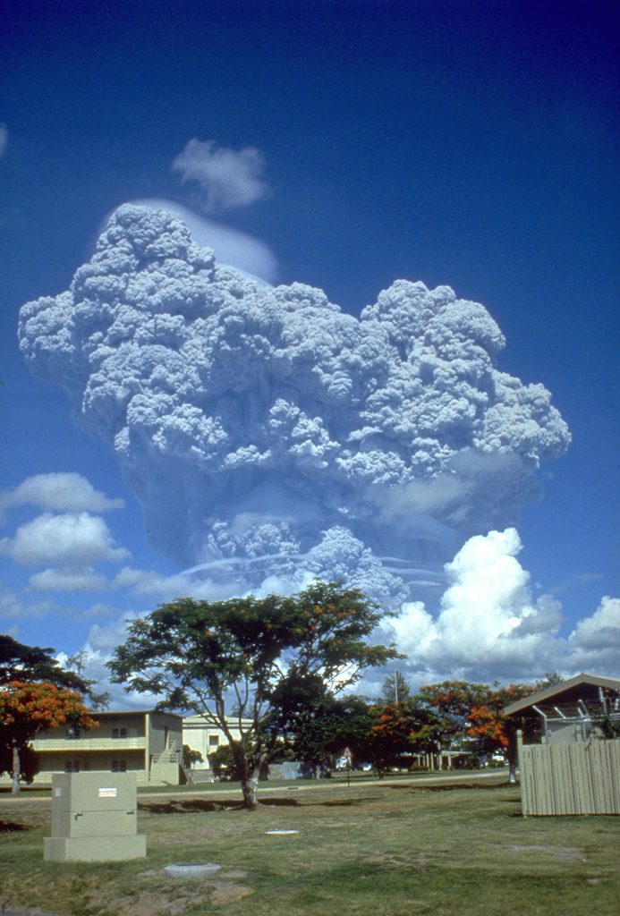 Erupcja wulkanu Pinatubo - popioły (12 czerwca 1991)
